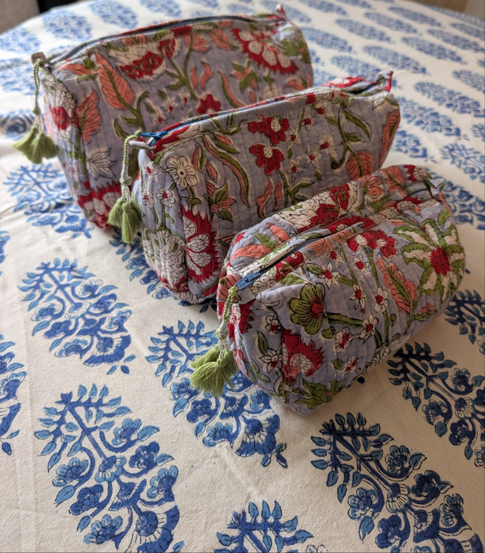 Waterproof lined wash bags