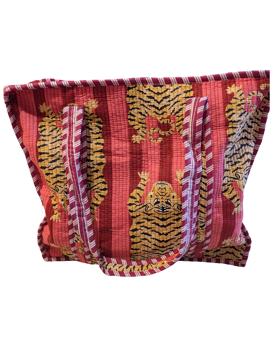 Red Tiger Tote bag
