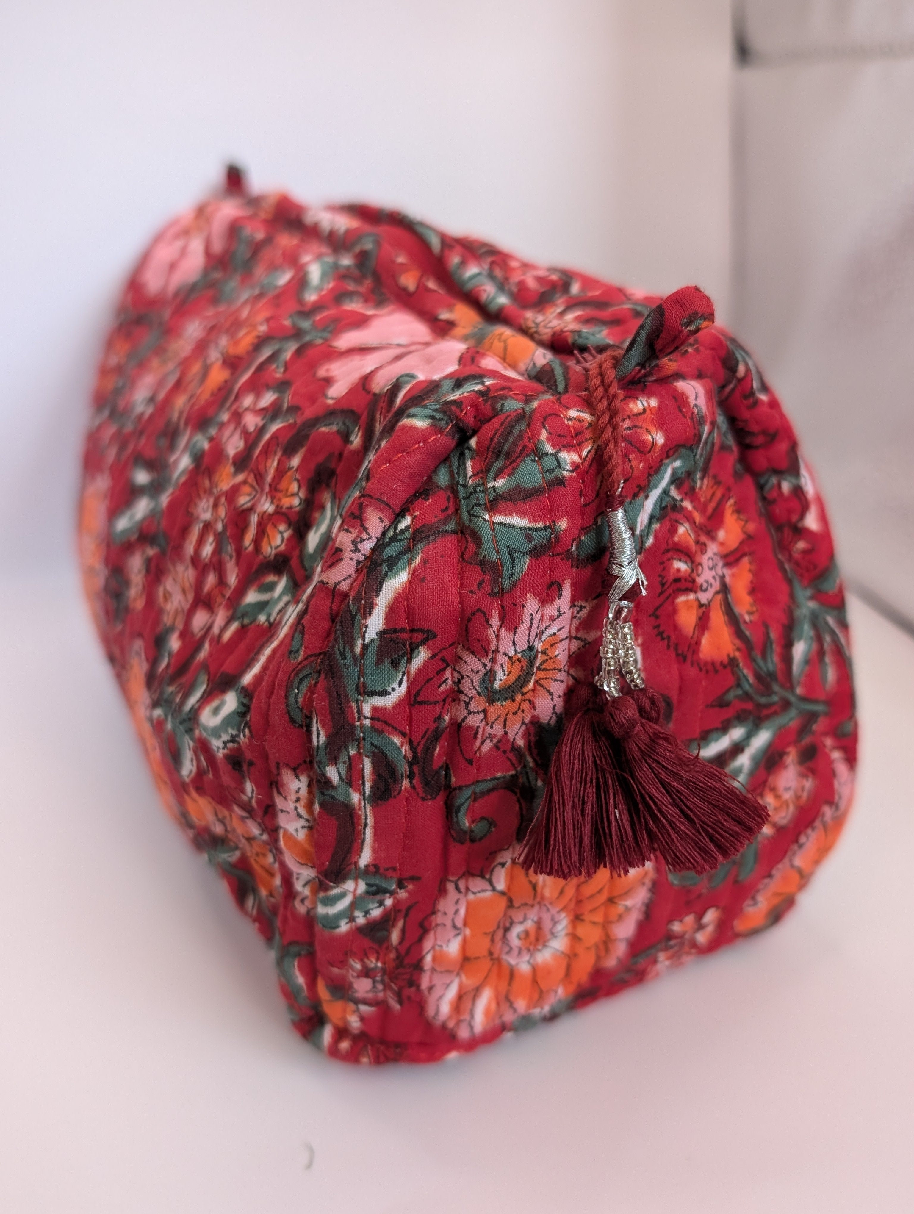 Waterproof lined wash bags