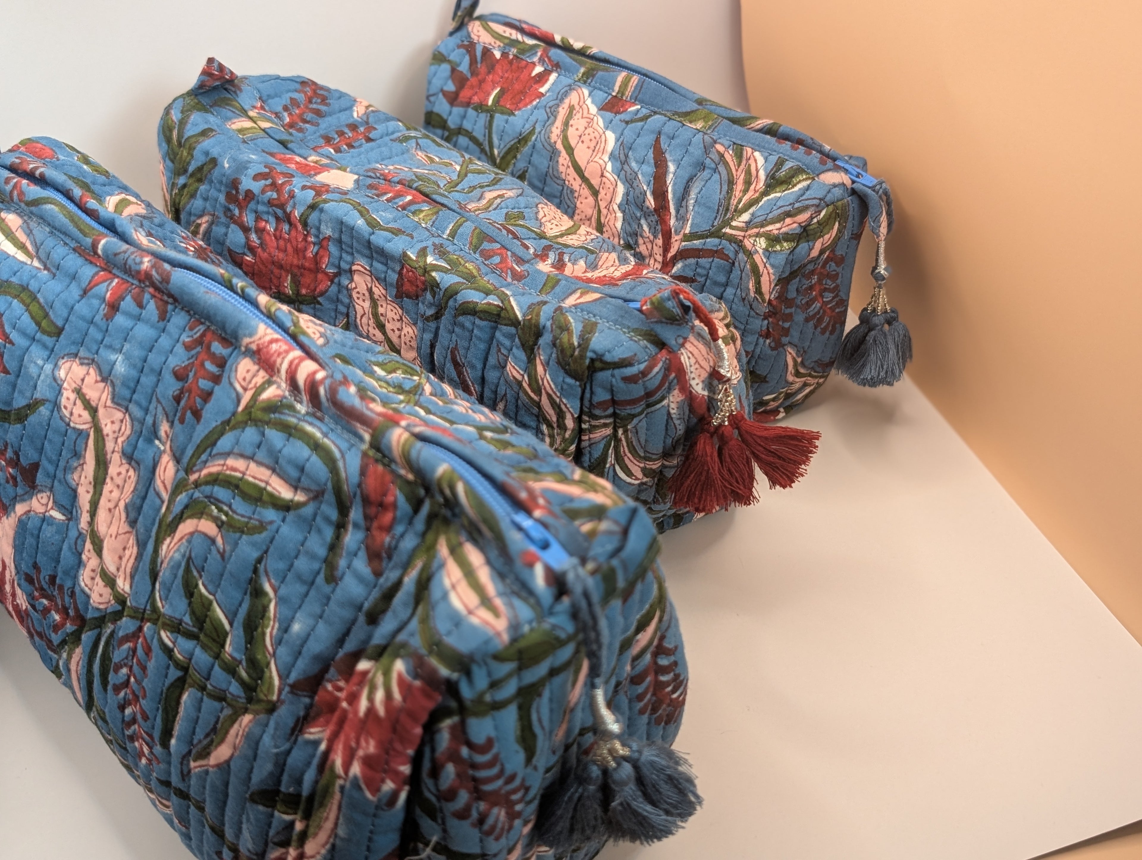Waterproof lined wash bags