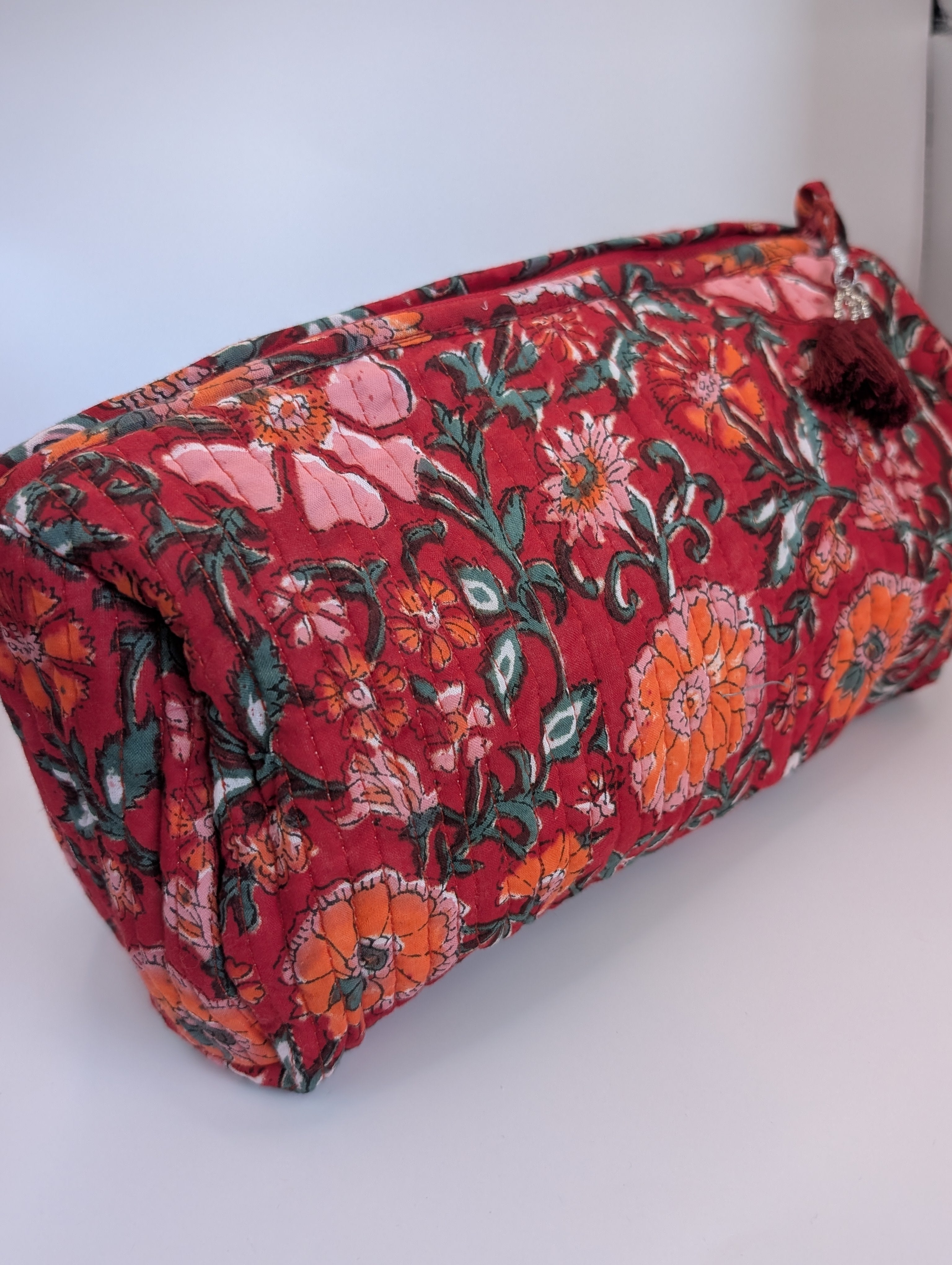 Waterproof lined wash bags