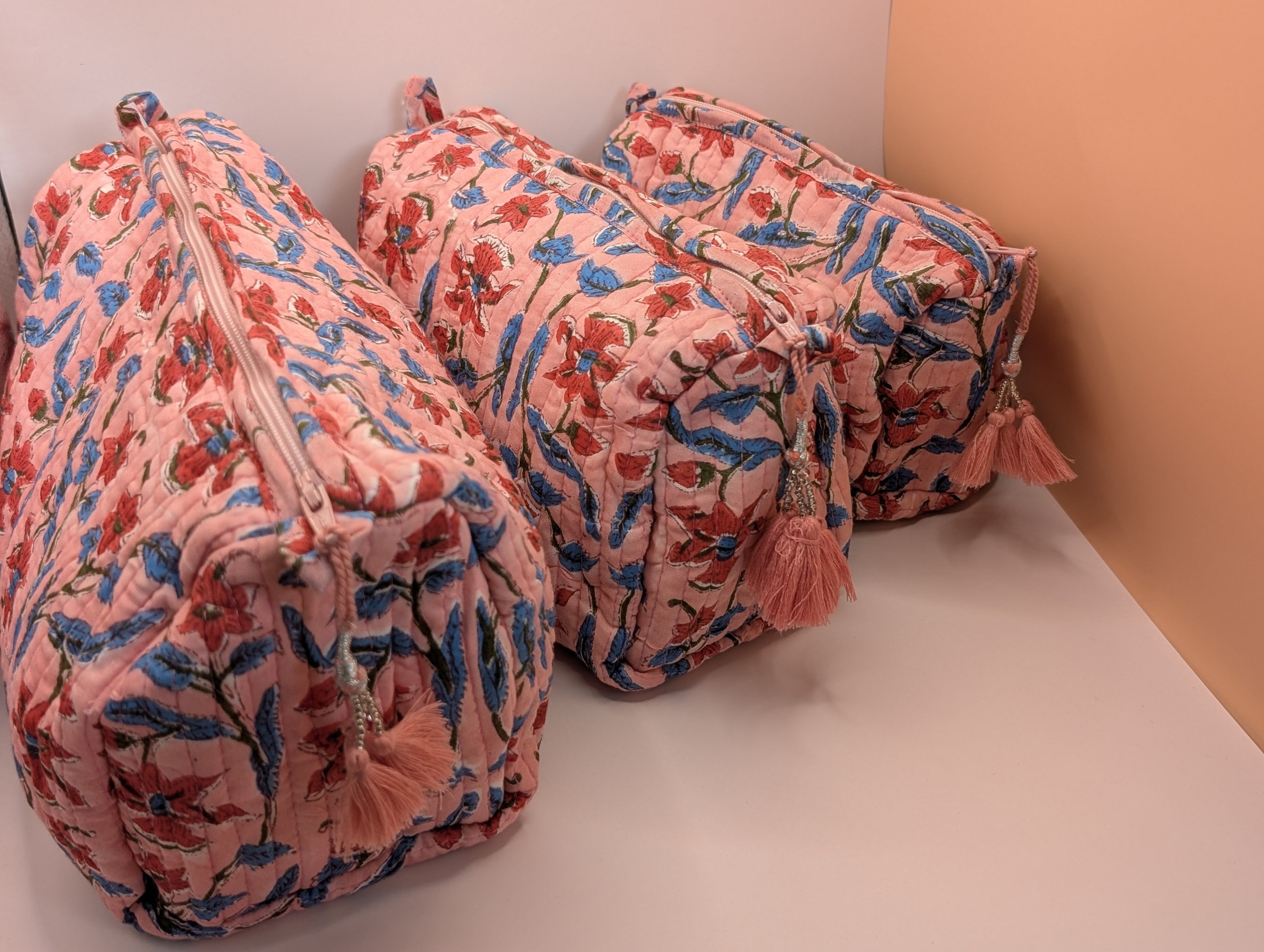 Waterproof lined wash bags