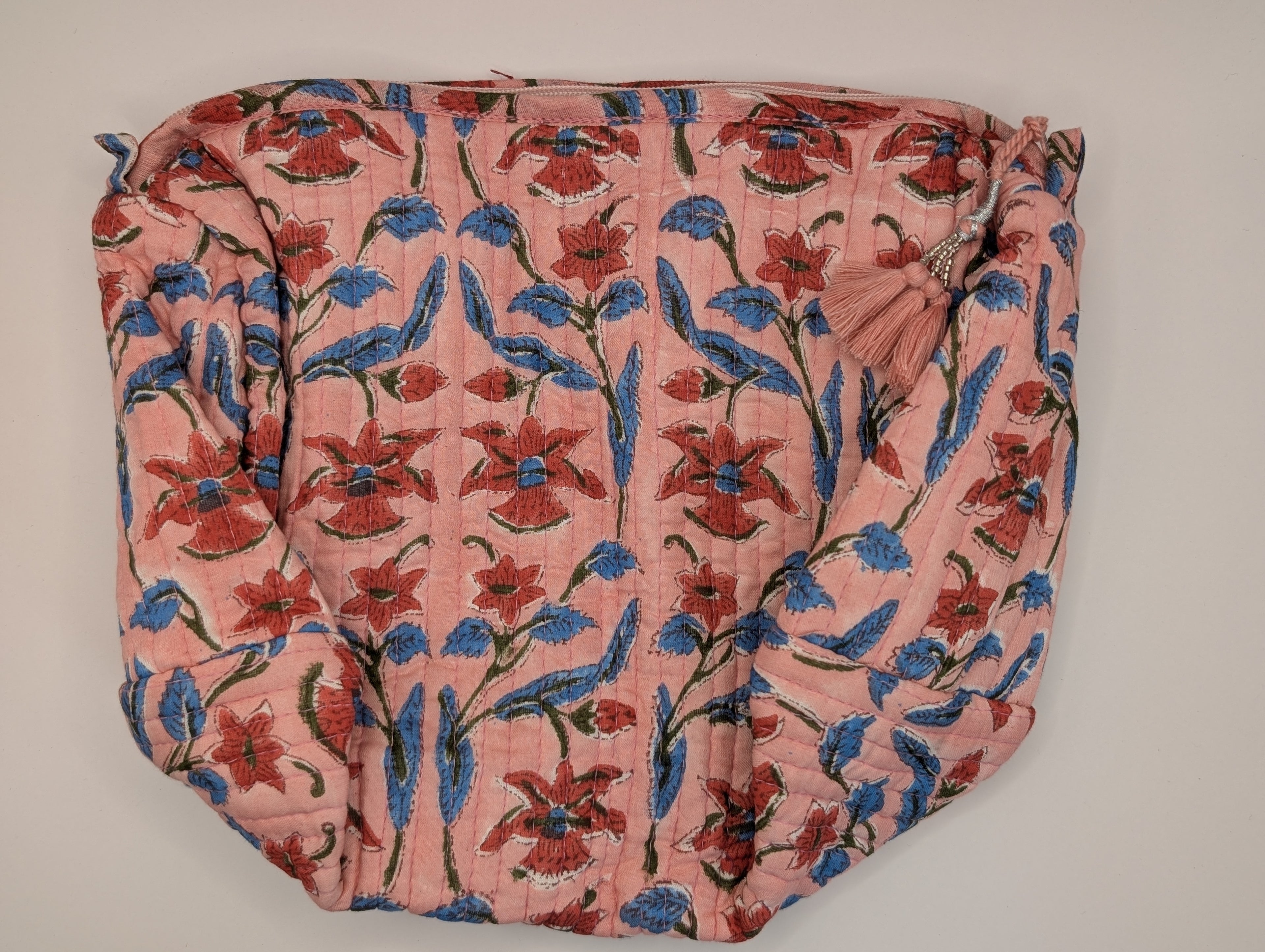 Waterproof lined wash bags